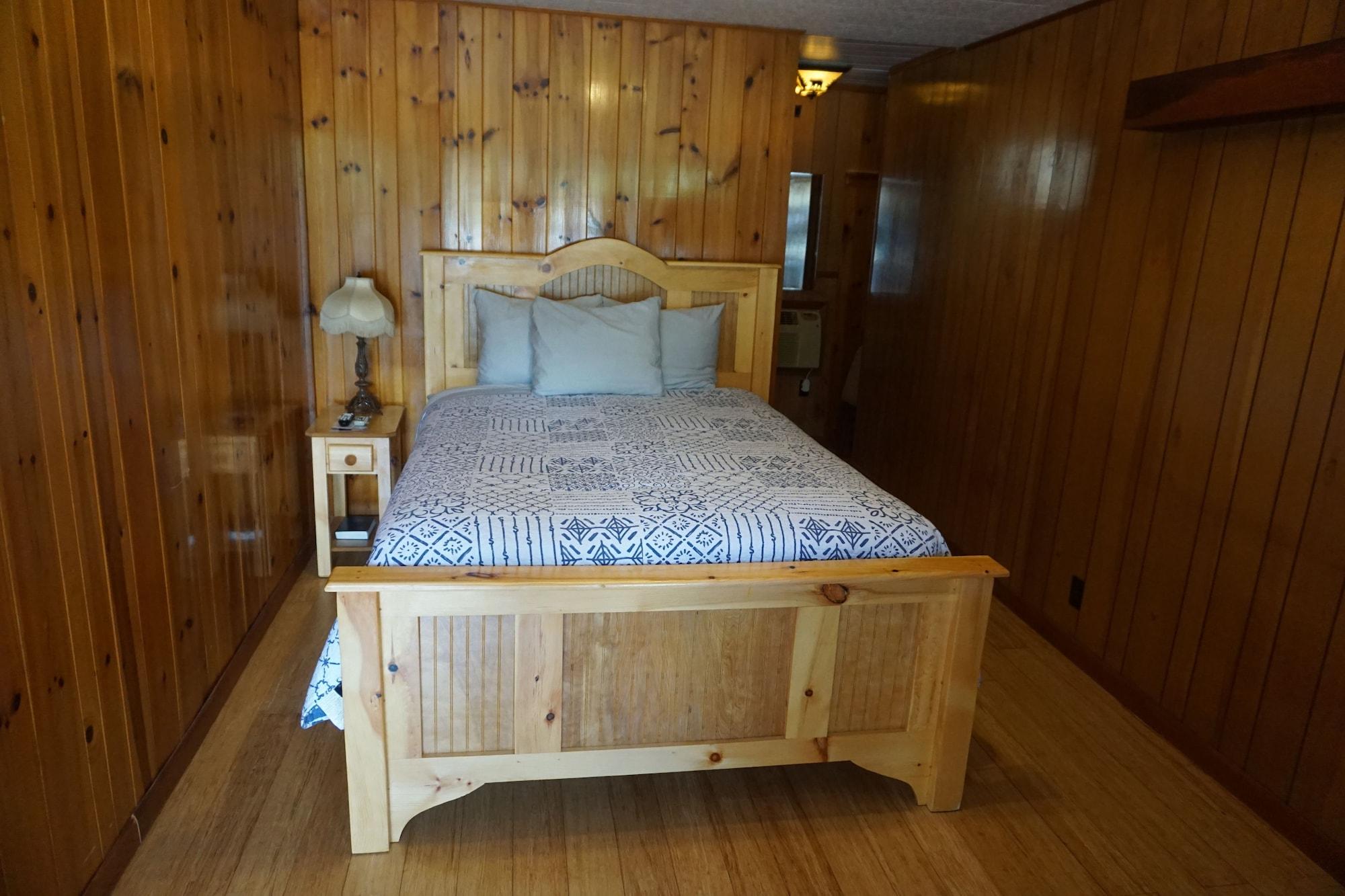 Marshall's Creek Rest Motel 2*