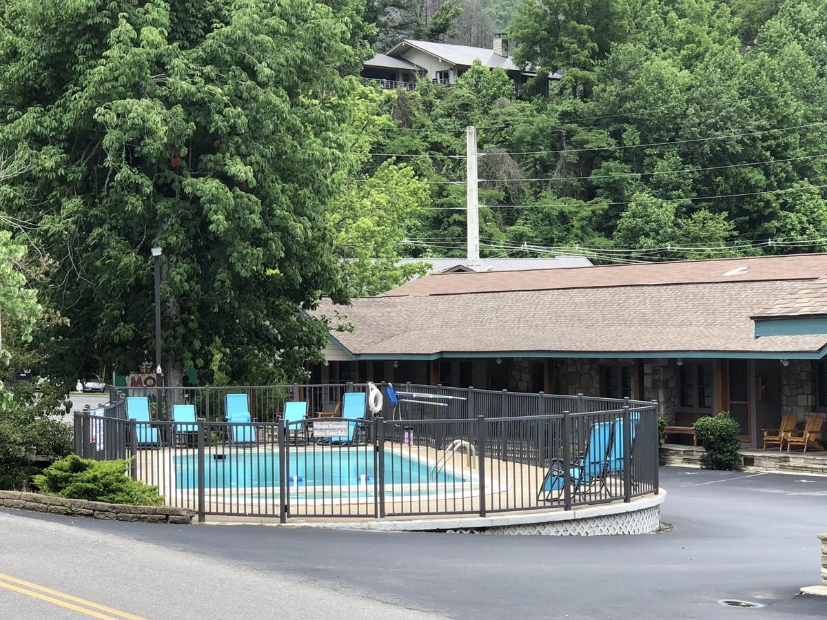 Marshall's Creek Rest Motel 2*